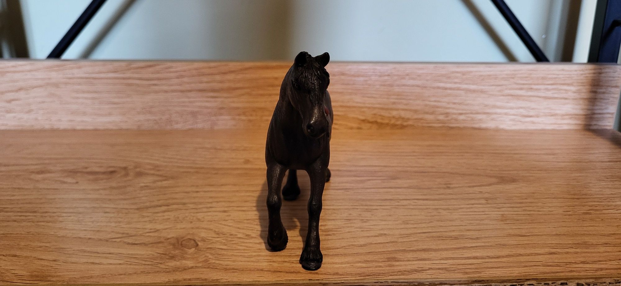 Schleich koń fryzyjski klacz figurka modrl wycofany z 2013 r.