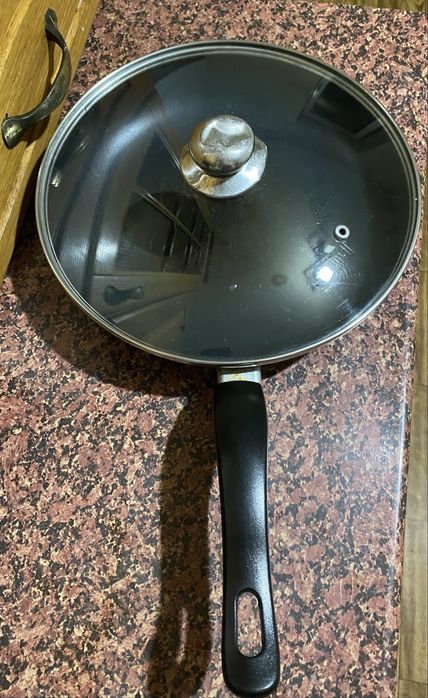 Сковородка с крышкой