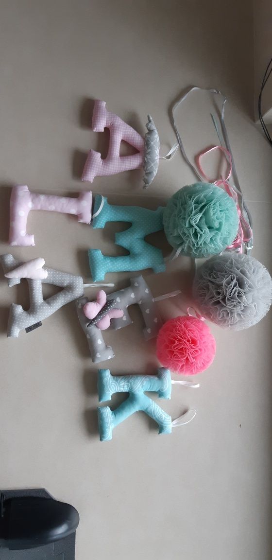 Litery , pompon tiulowy, Amelka,  ręcznie wykonane śliczne