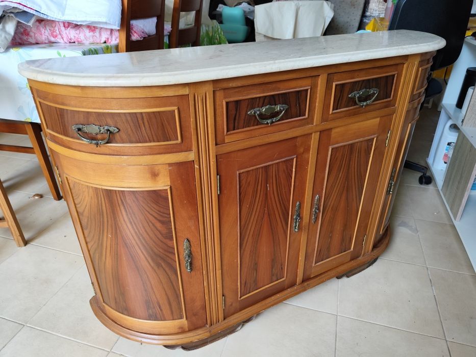Móvel em cerejeira como novo