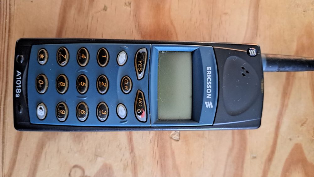 Ericsson A1018S - Para colecção