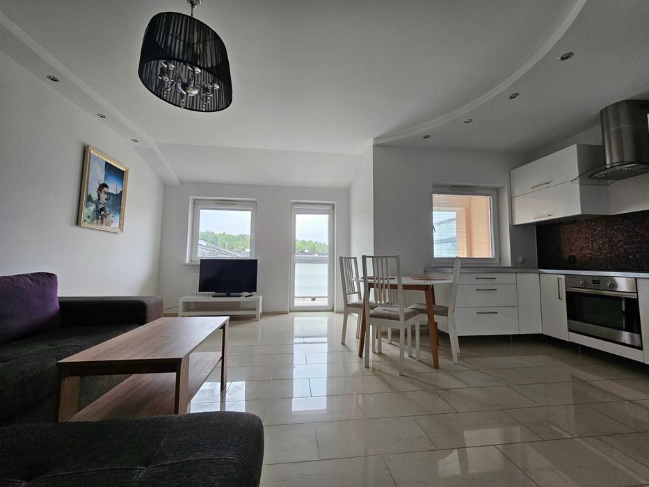 Wynajem 3 pokoje po remoncie, las, miejsce garażowe w cenie, od zaraz.