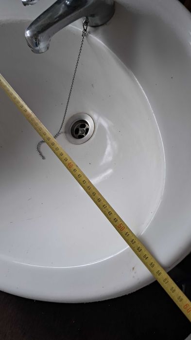 Lavatorio com torneira