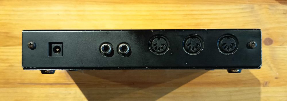 Yamaha YMC10 midi/tape sync converter