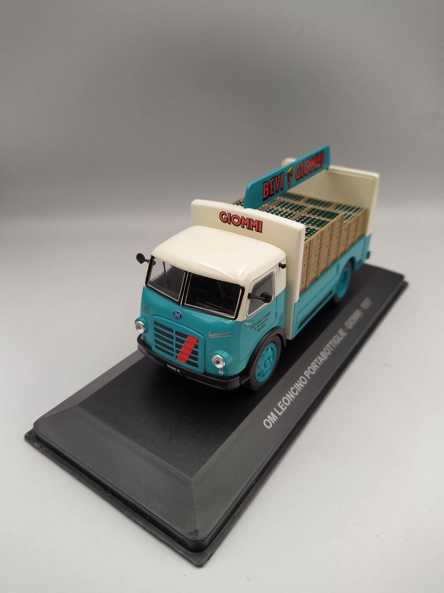 OM leoncinio Portabottiglie Giomi Eaglemoss Altaya 1:43
