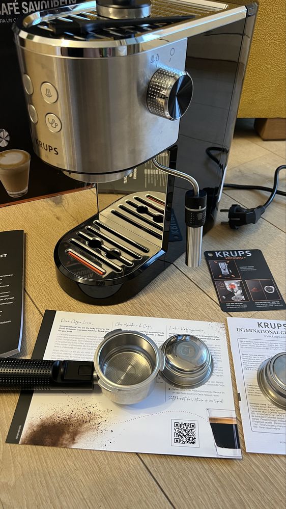 Ekspr cies ciśnieniowy Krups 15 bar ESPRESSO VIRTUOSO + (XP444C10)
