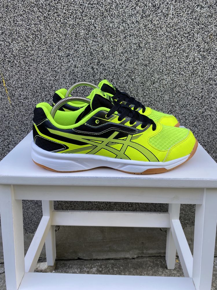 Оригінал волейбольні кросівки Asics Upcourt 2 C734Y 39р 24,5см