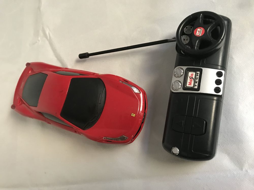 Lote de 3 carros telecomandados – para peças/recuperar