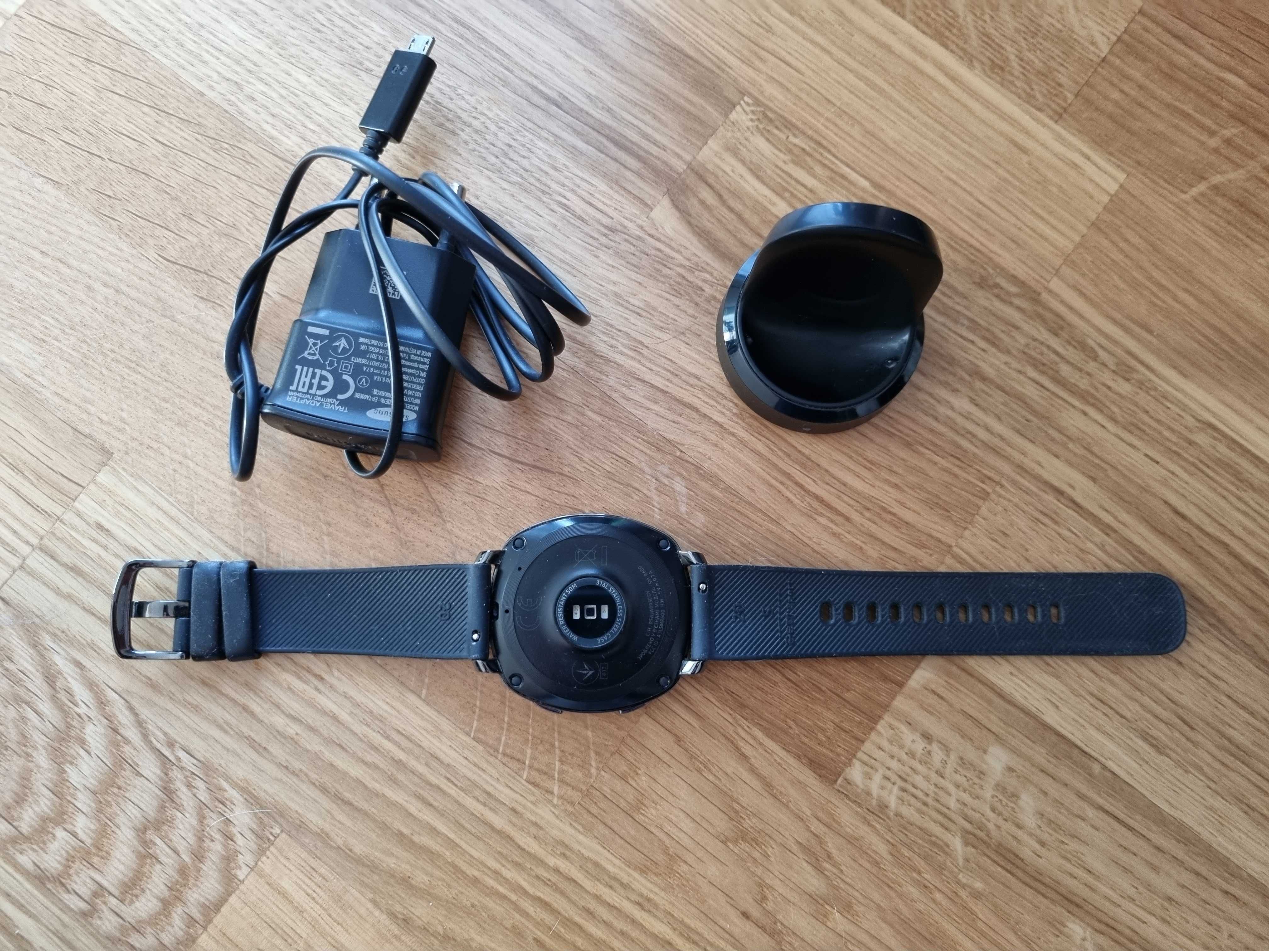 Смартгодинник Samsung Gear Sport Black (SM-R600NZKASEK)
