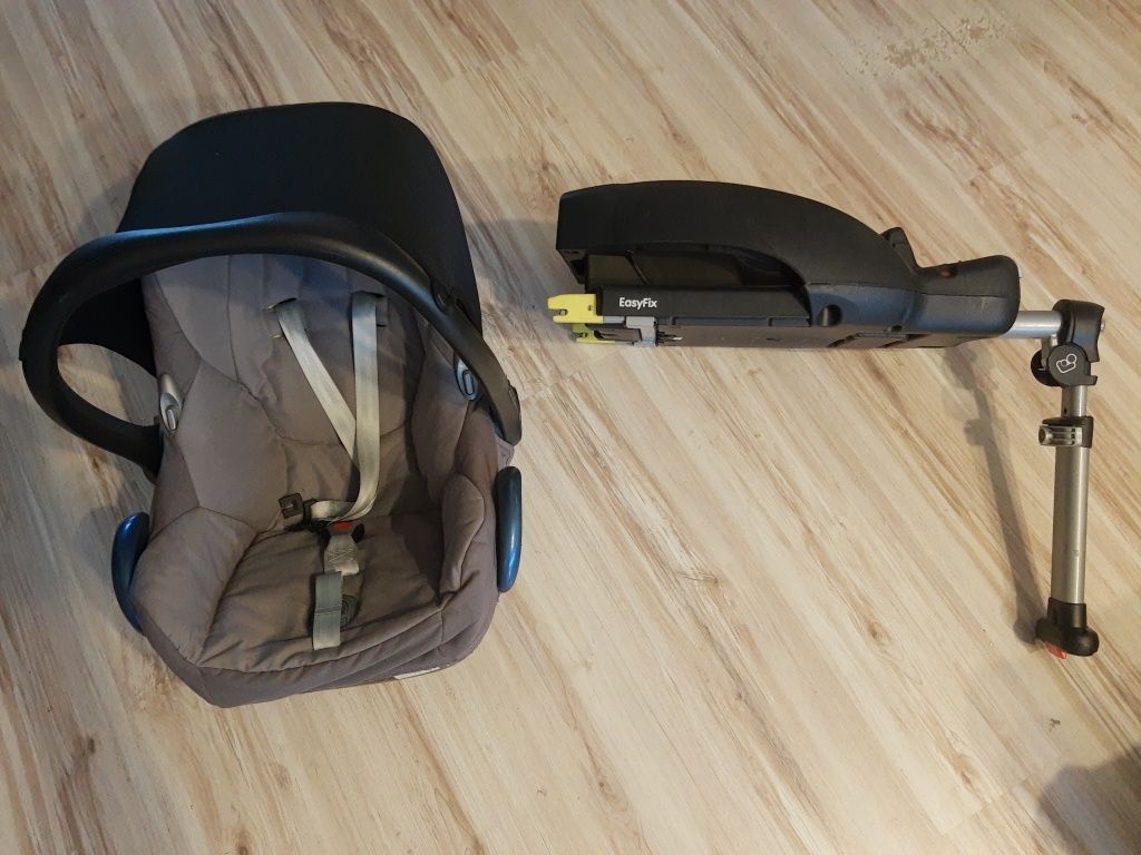 Fotelik MaxiCosy CabrioFix + baza EasyFix isofix