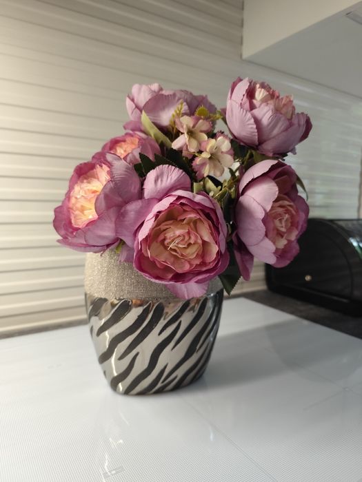 Wazon Glamour plus kwiaty gratis