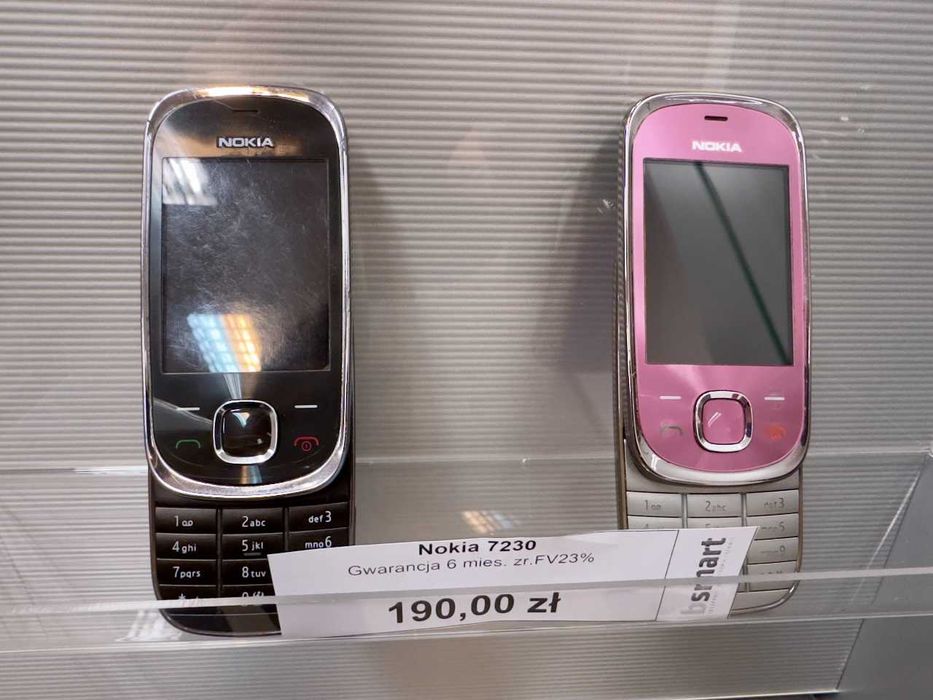 Stare telefony Nokia 3310, 6230i, 6303, C5-00, 1600, Ericsson, Samsung