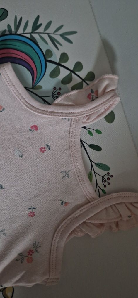 Nowe body, bez metki 0-3m