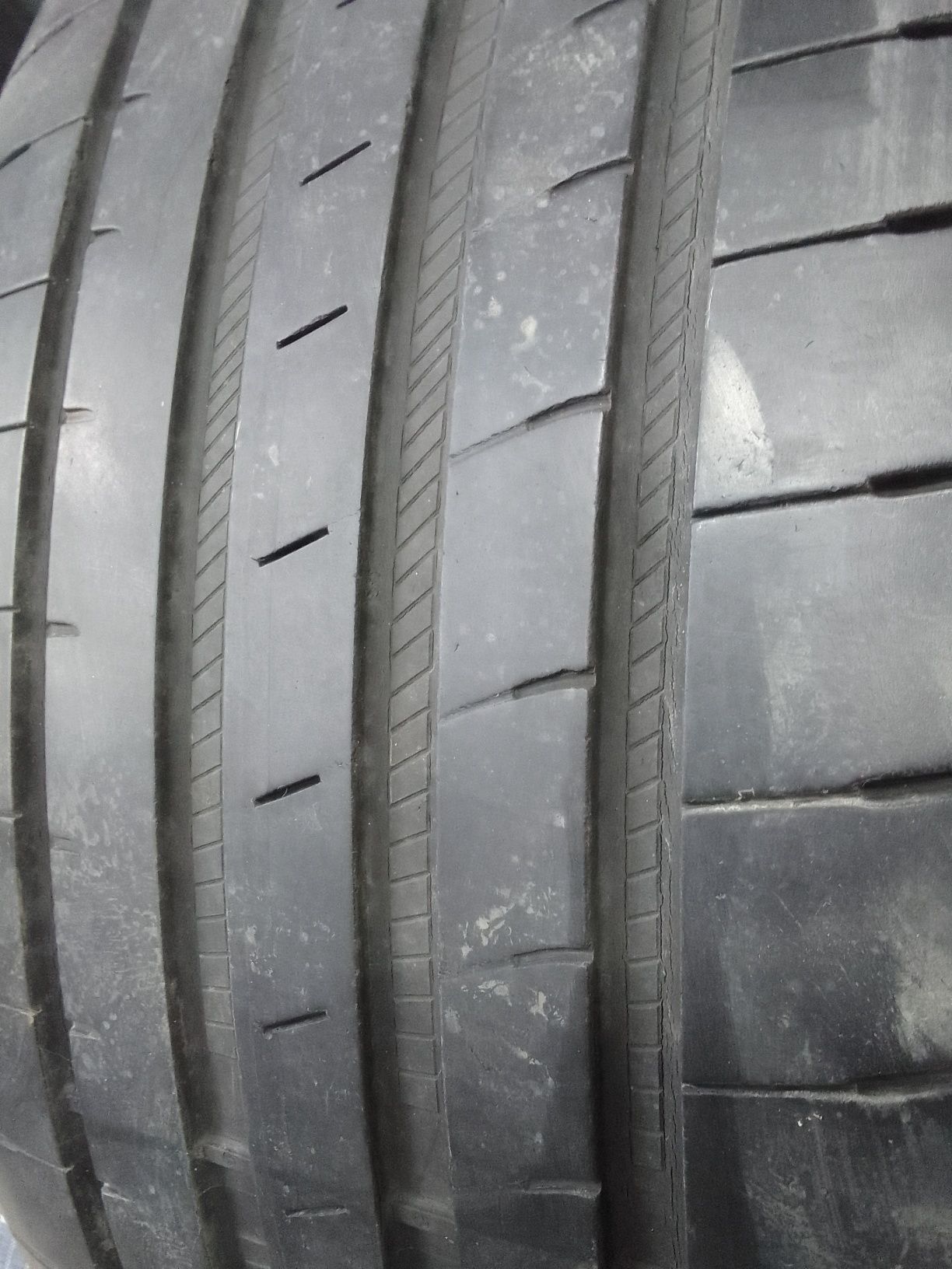 Opona letnia 245/45r18 GOODYEAR 2019r