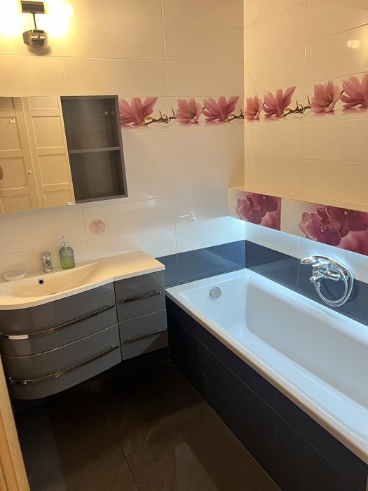 Wynajmę mieszkanie od grudnia.