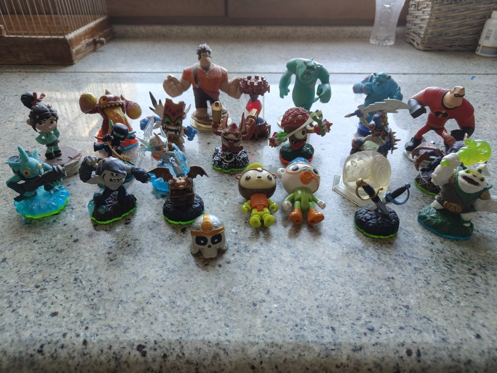 Фігурки FUNKO POP, Skalander, amiibo...