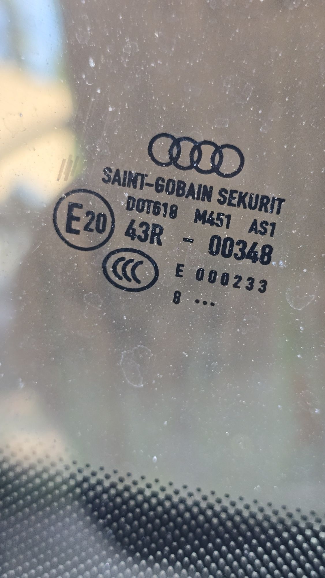 Szyba przednia czołowa Audi A4 B8 czujnik