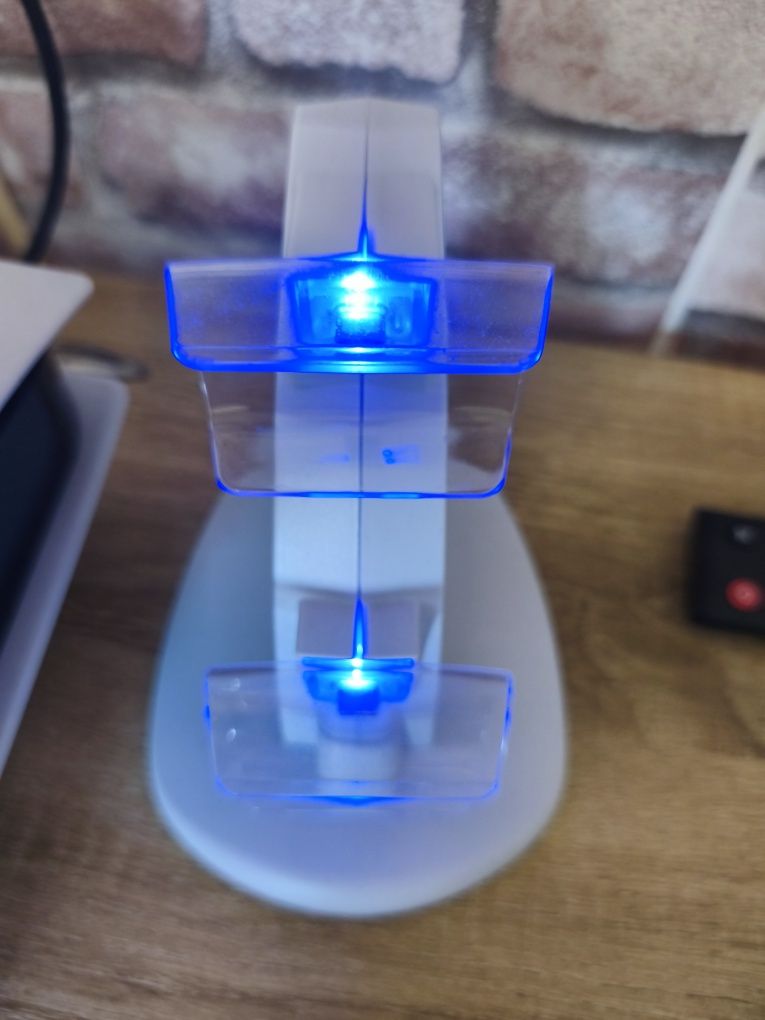 PlayStation 5 com 1 comando