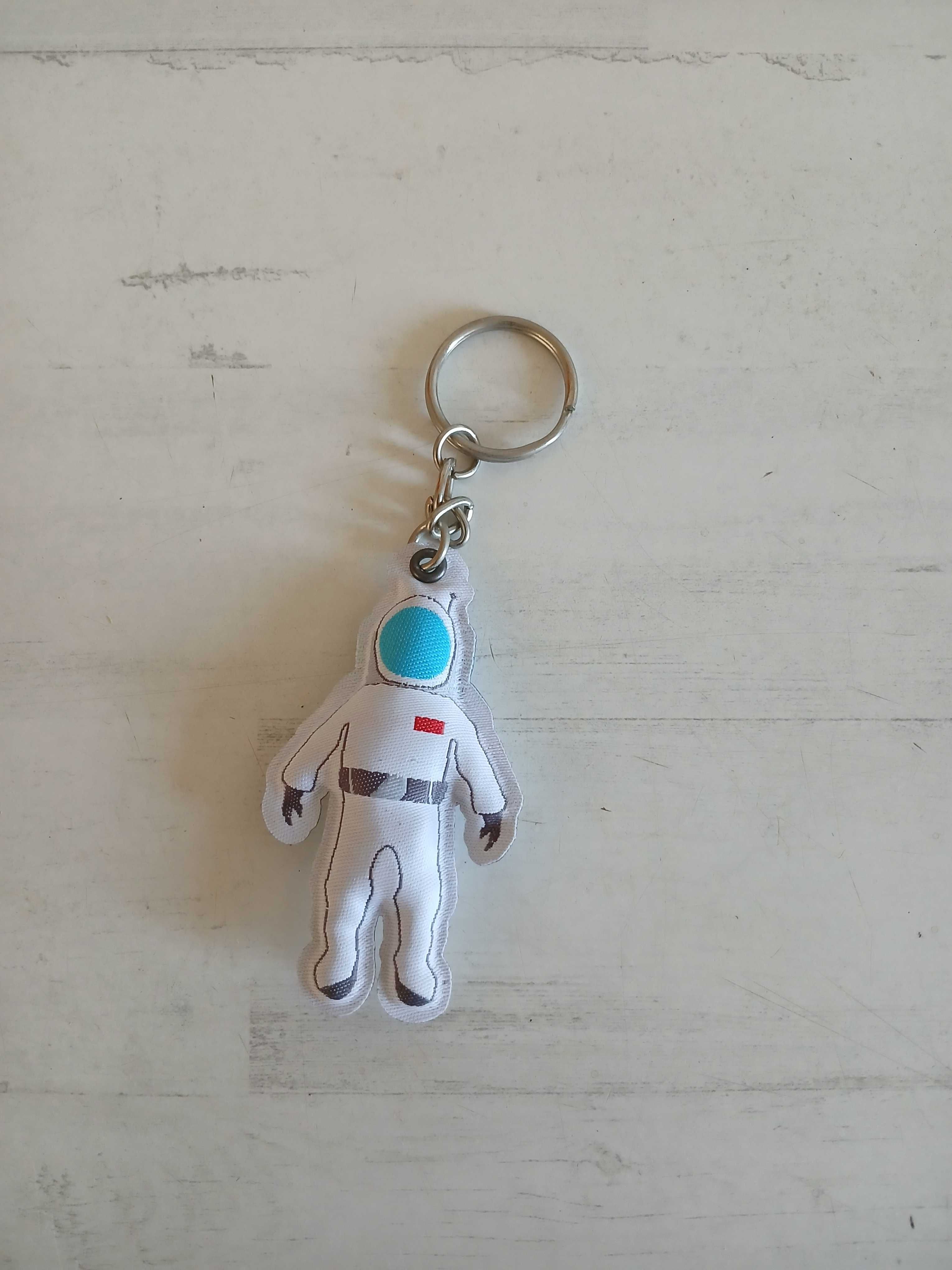 Porta-chaves Metálico Sabre Espada Samurai Astronauta Knife Keychain