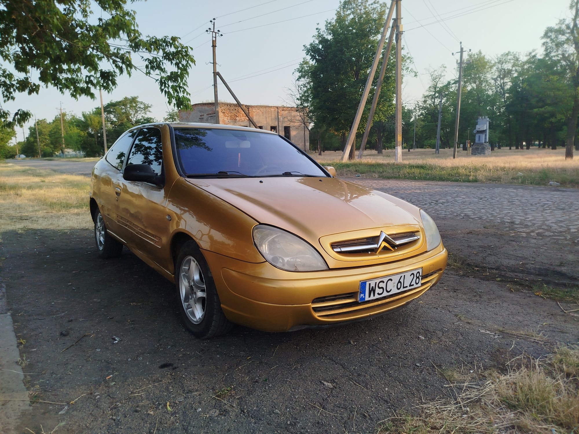 Продам авто Сітроен 2 літра бензін