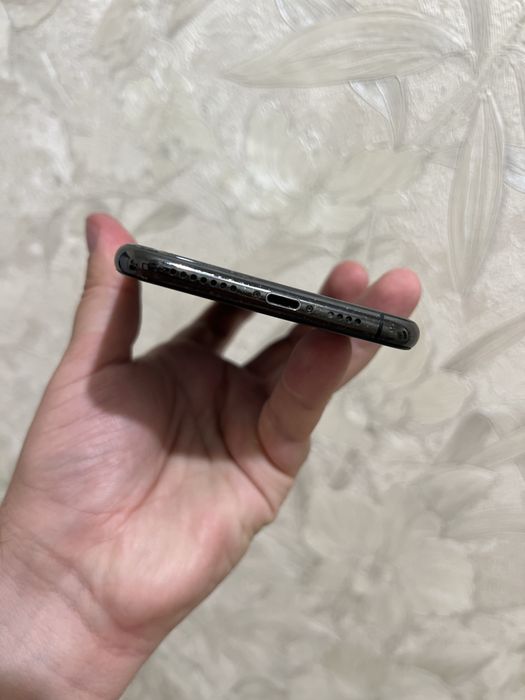 iPhone XS Max 512 відключений
