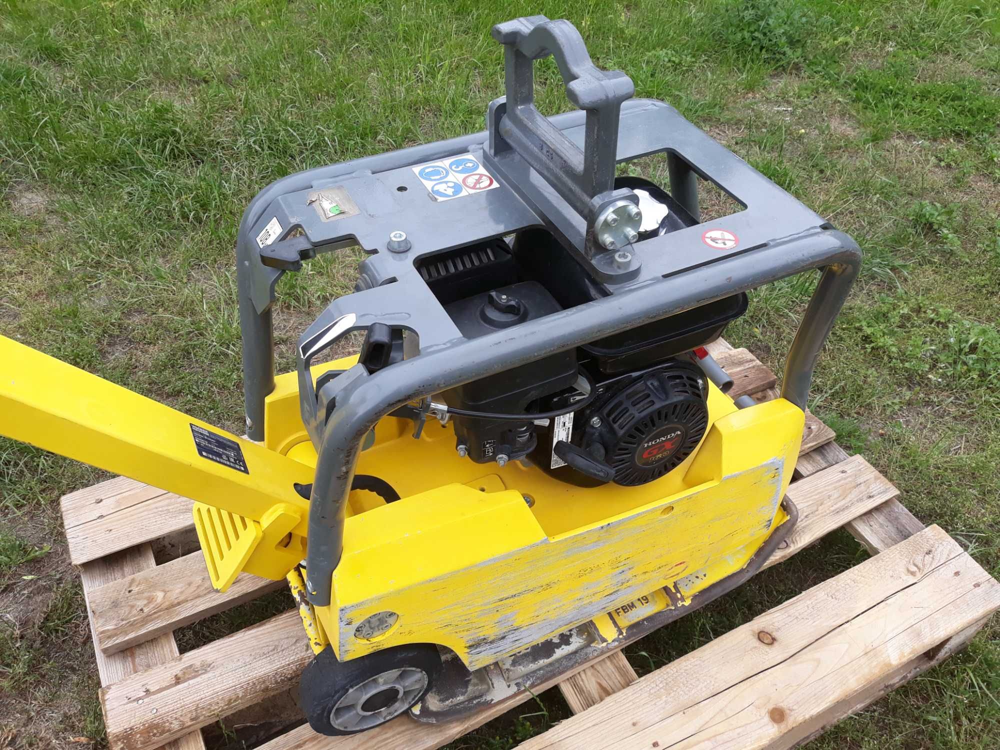 Zagęszczarka Wacker BPU2540A oryginał dwukierunkowa kółka 145kg 2020r