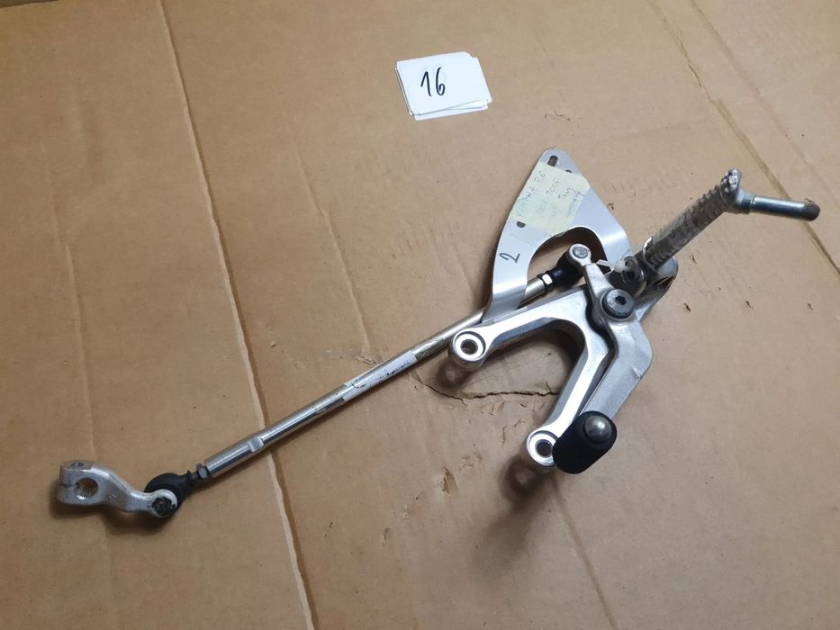 Yamaha YZF-R6 600 RJ05 / RJ09 (2003 - 2004) Set kierowcy lewy