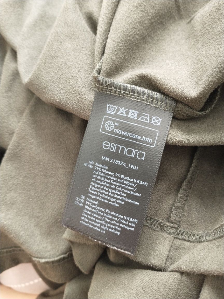 Prosta sukienka z zamszu . rozmiar 36/38