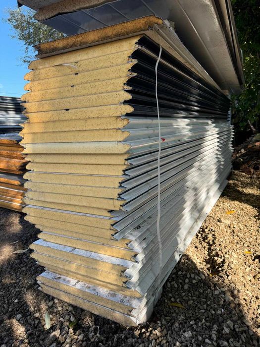 płyta warstwowa bramowa