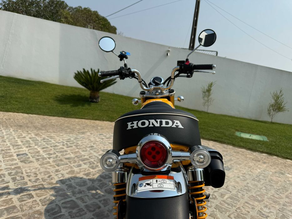 Honda Monkey 125 - Banana Yellow