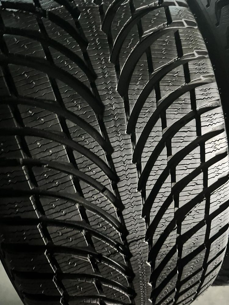 255/45/20 R20 Michelin Latitude Alpin LA2 4шт нові зима