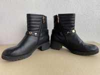 Botas pretas (40)