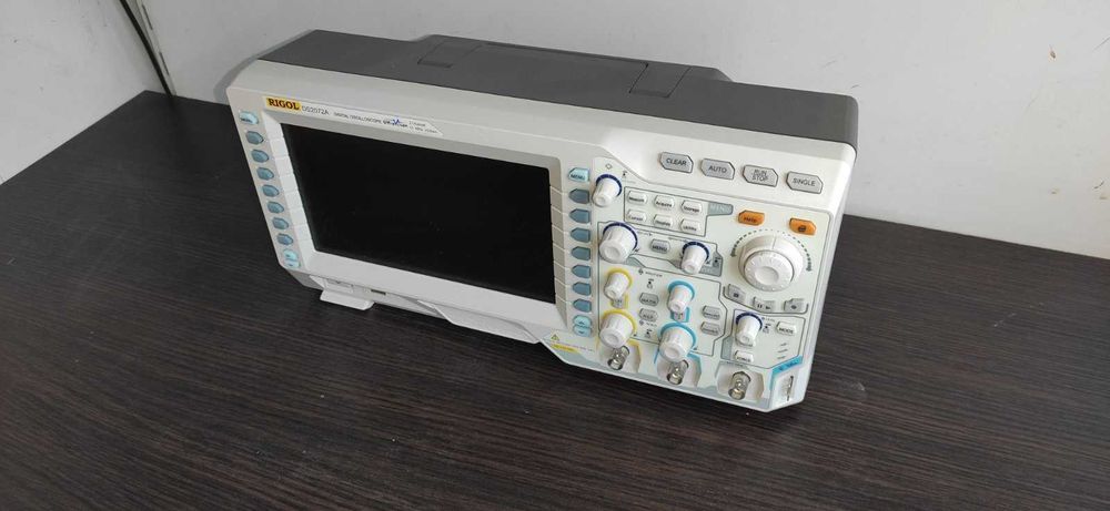Мощный Осциллограф 300 МГц,2 Гвыб/с RIGOL DS2302A, 50000памяти 8дюймов