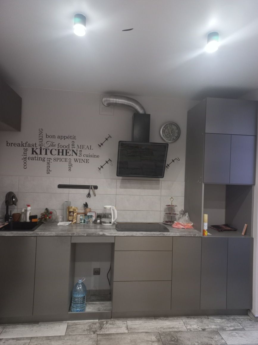 Продам 1 комн кв в новострое м. Масельского