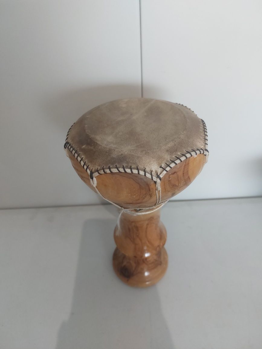 Bębenek afrykański typu Djembe, ozdobny