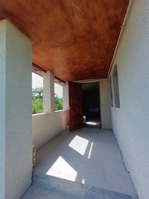 Продаж будинка в передмісті