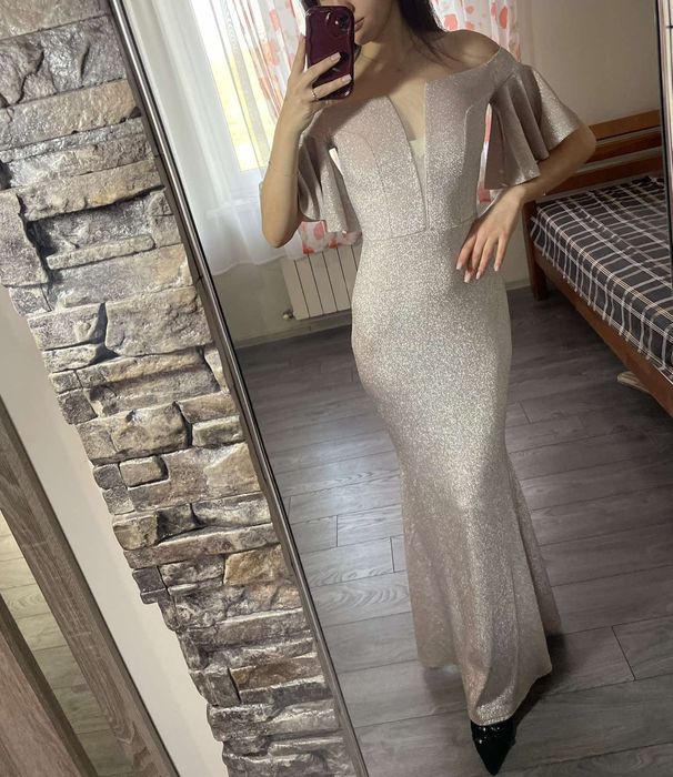 Плаття вечірнє довге