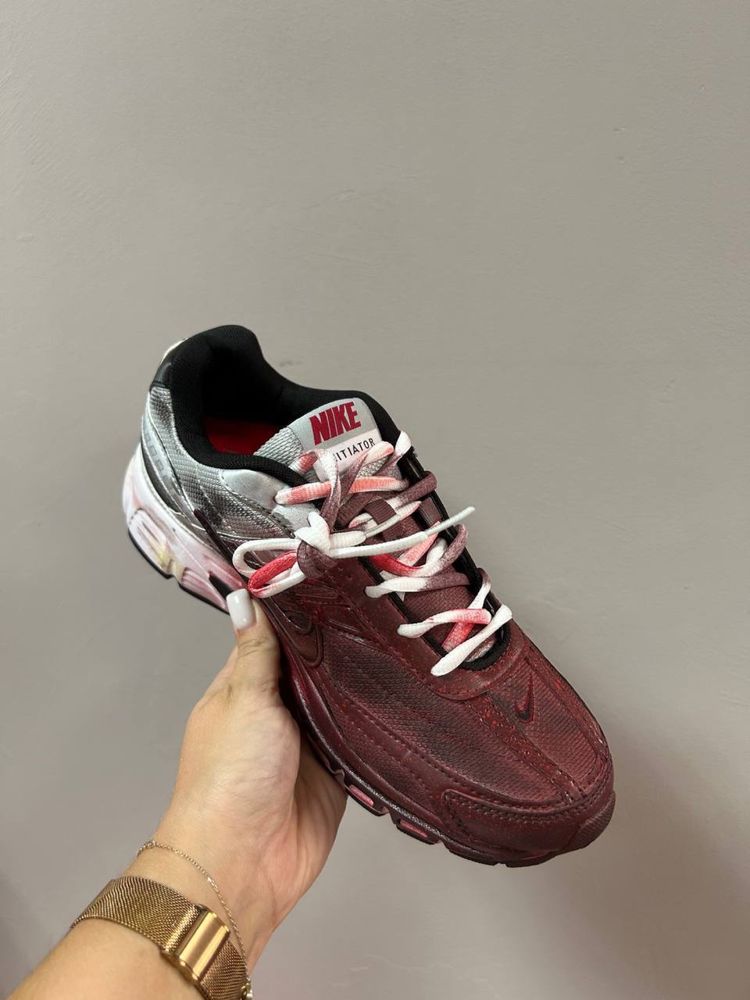 Nike Initiator Custom Red
