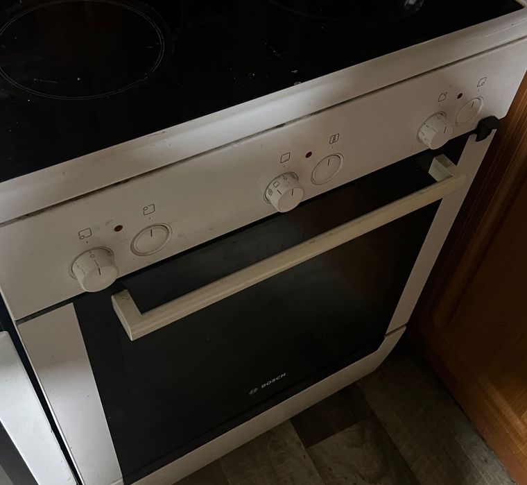 Продам електроплиту Bosch 380V (3-х фазна)
