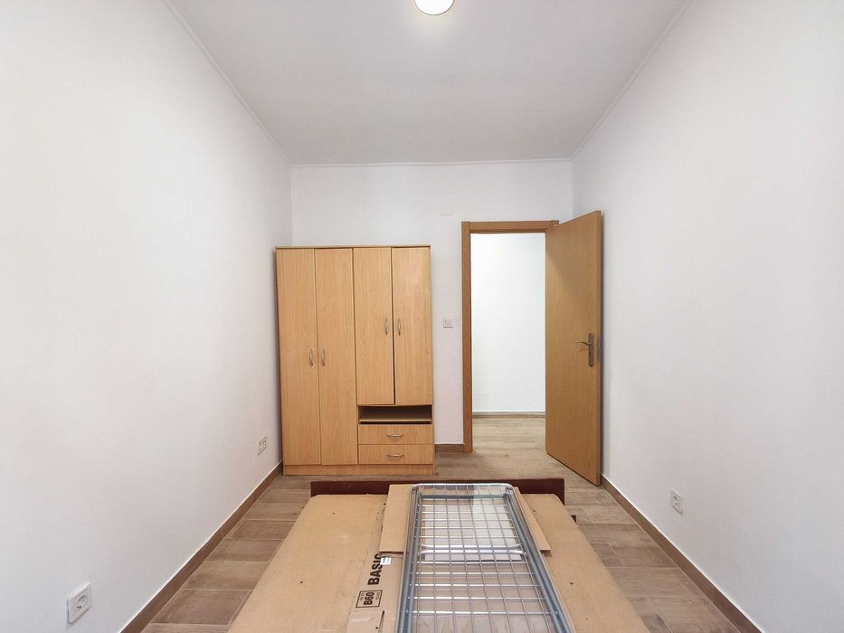 CASA/MORADIA TERREA c/pequeno terraço (área total 74m2-remodelada)