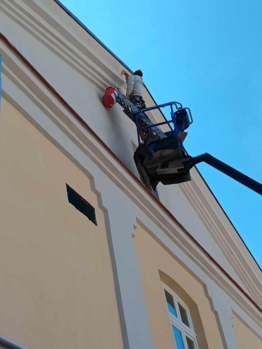 Elewacje ocieplenia budynkow malowanie czyszczenie