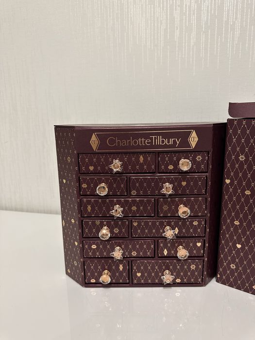 Бокс шкатулка от адвент календаря Charlotte Tilbury