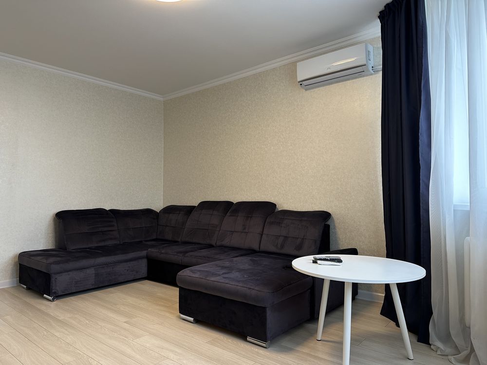 Продаж квартири Григоренка,20 Позняки Осокорки 3 окремі кімн, 3 поверх