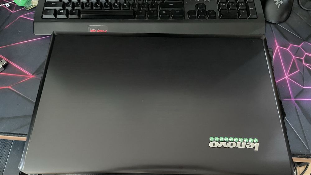 Потужний ноутбук i5, gt 635m 2gb, 6/900gb ssd + hdd, батарея 1-1,5 год