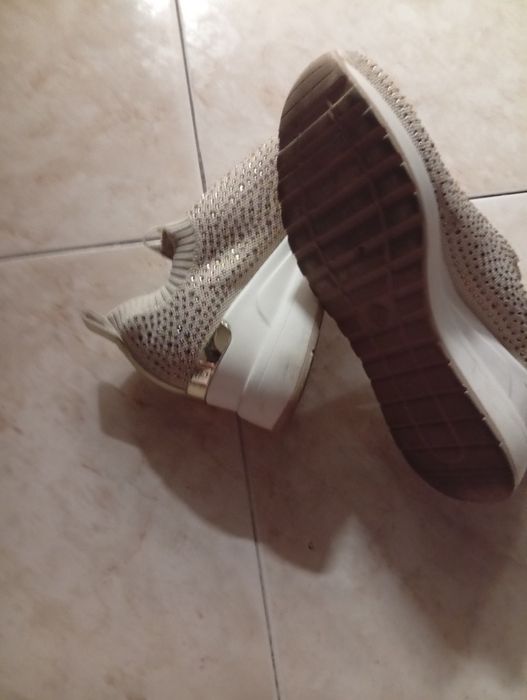 Sapatilhas de mulher, douradas