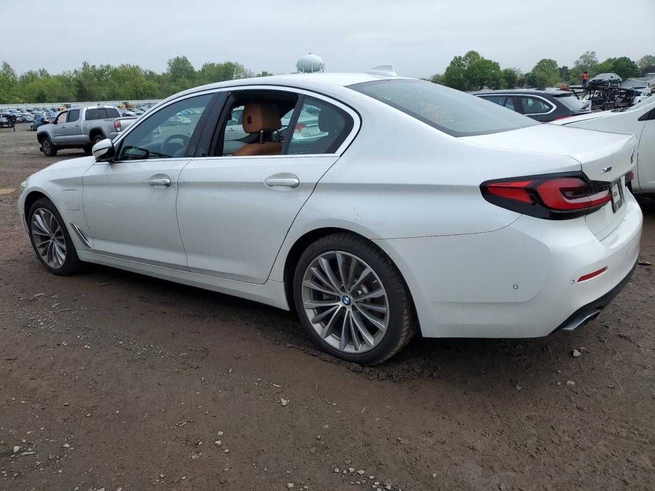 2021 BMW 530XE Вигода