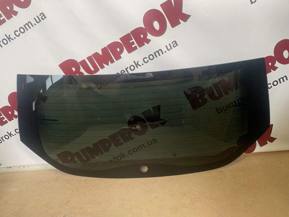 Заднее стекло Renault Duster (Рено Дастер)