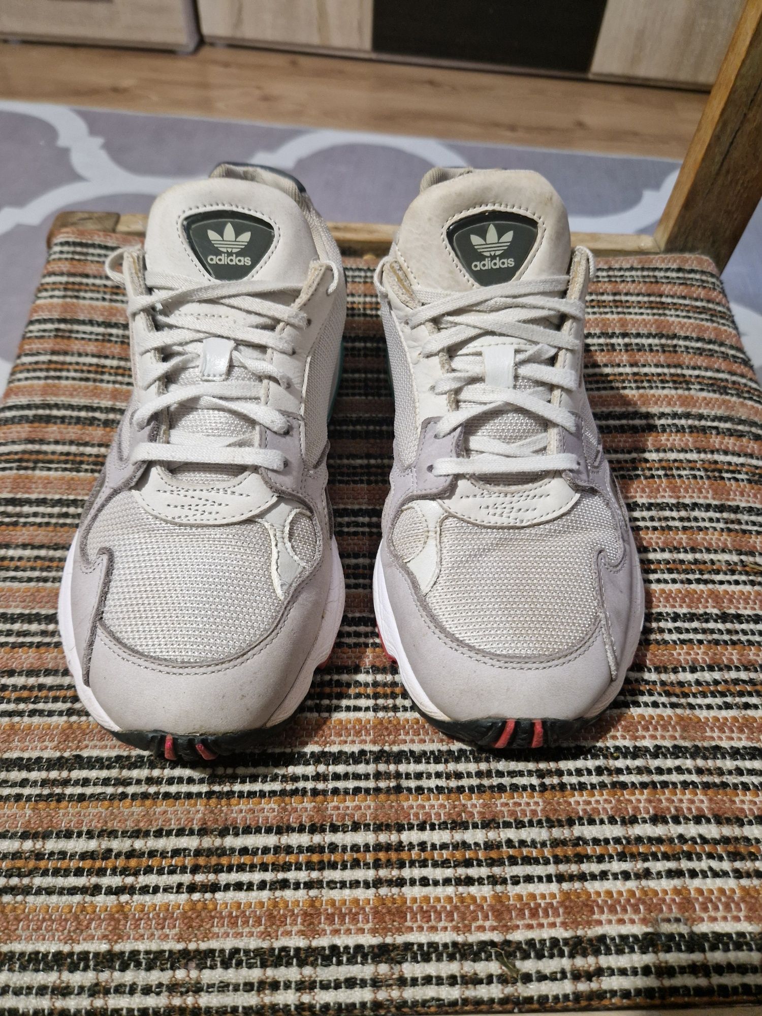 Buty adidas Falcon r  38