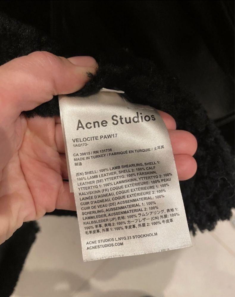 Oryginalna kurtka Acne 32