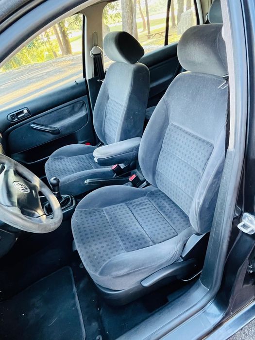 Golf IV 1.4 gasolina